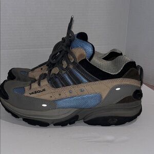 Vasque Men's Tan and Blue Athletic Shoes
